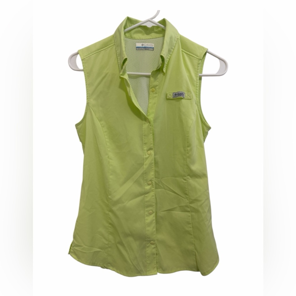 Columbia Women's Sleeveless Lime Button Down Shirt